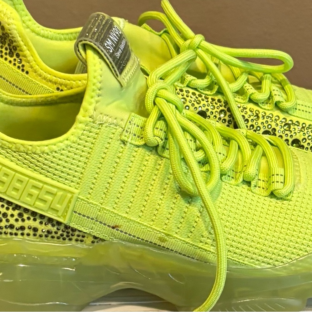 Skechers Neon Yellow Sneakers